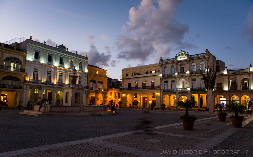 davidniddrie_cuba_plazavieja-8530